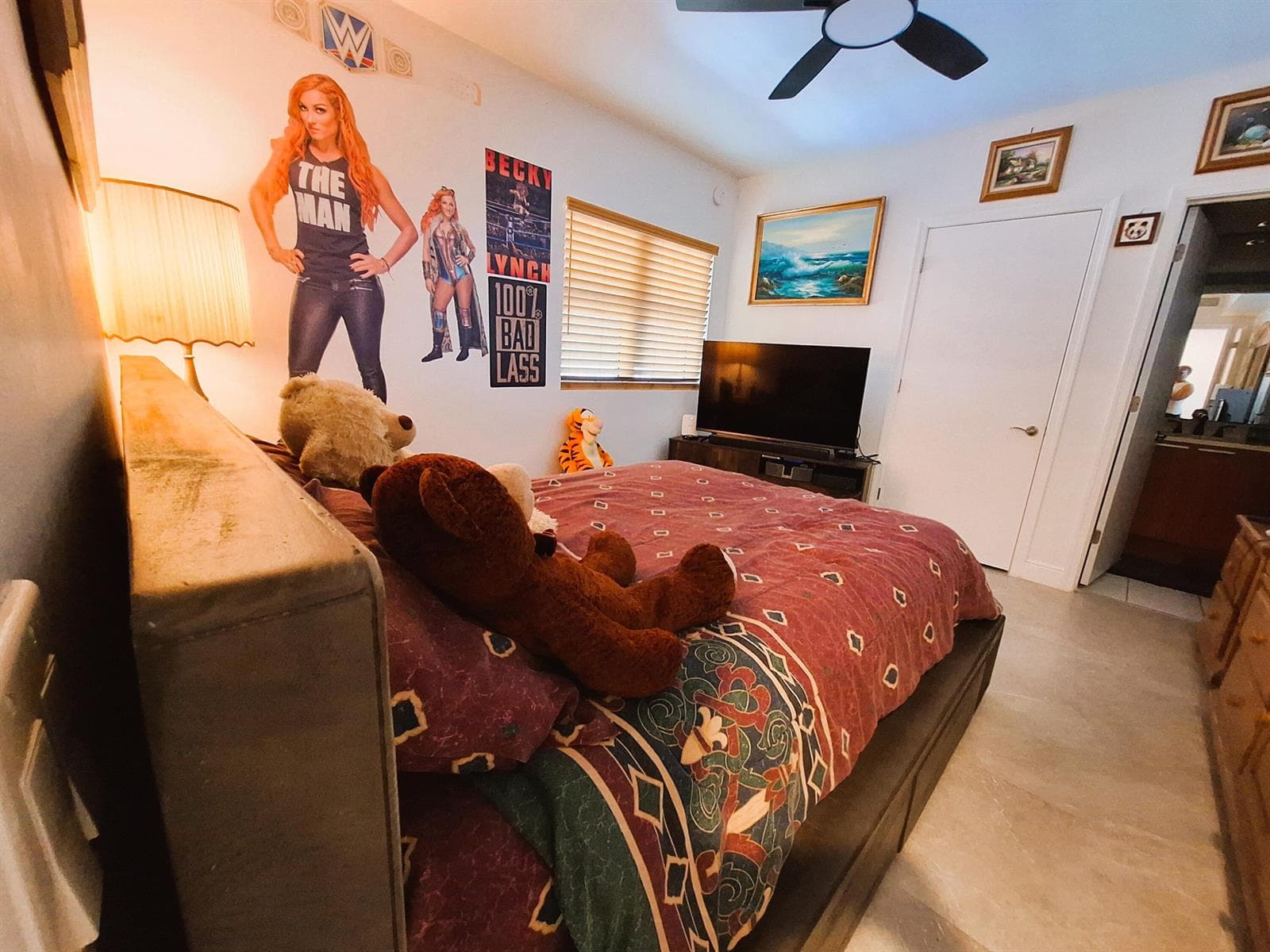 2nd bedroom