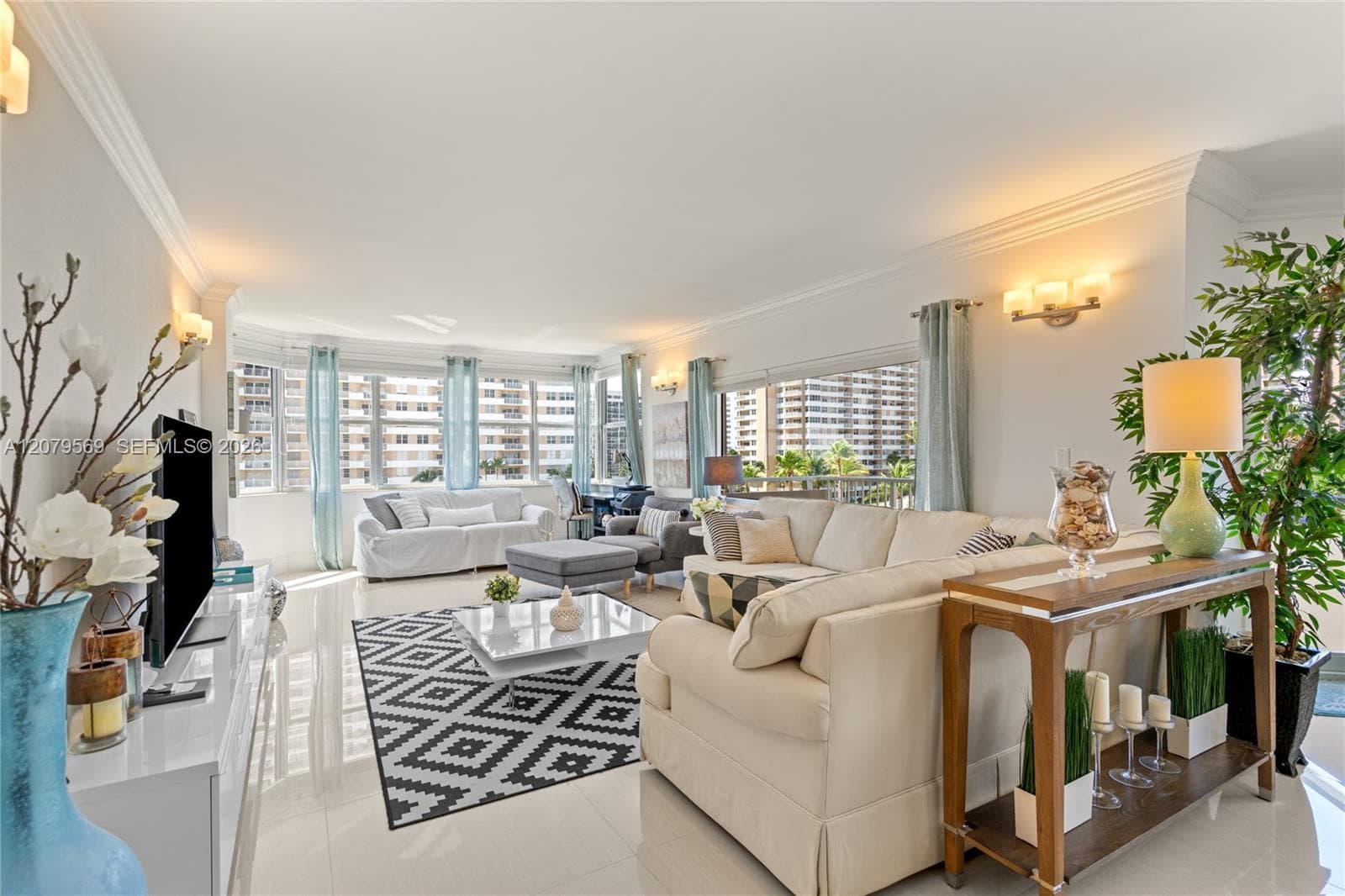 HEMISPHERES CONDO · #4E in Hallandale Beach - Photo 3