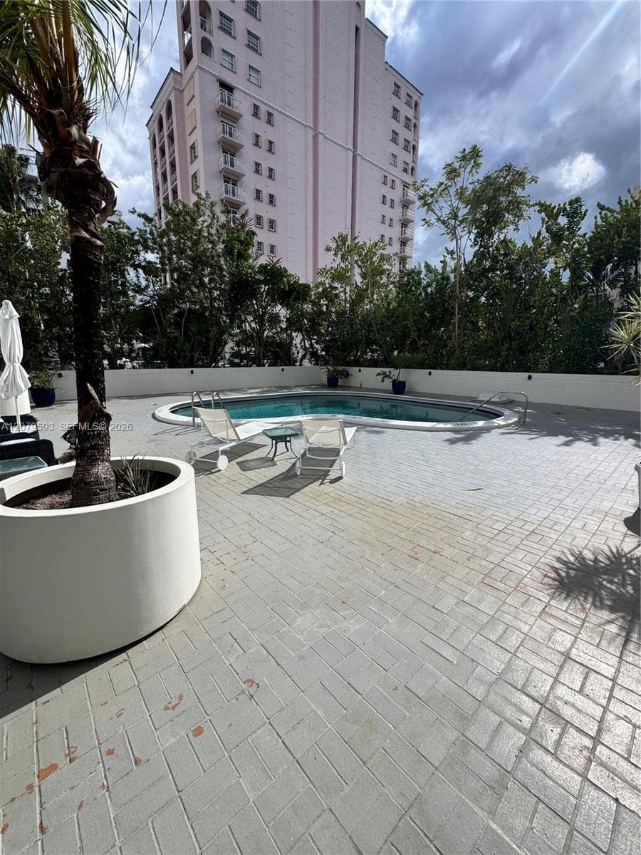 GRANADA PARK CONDO · #9E in Coral Gables - Photo 34