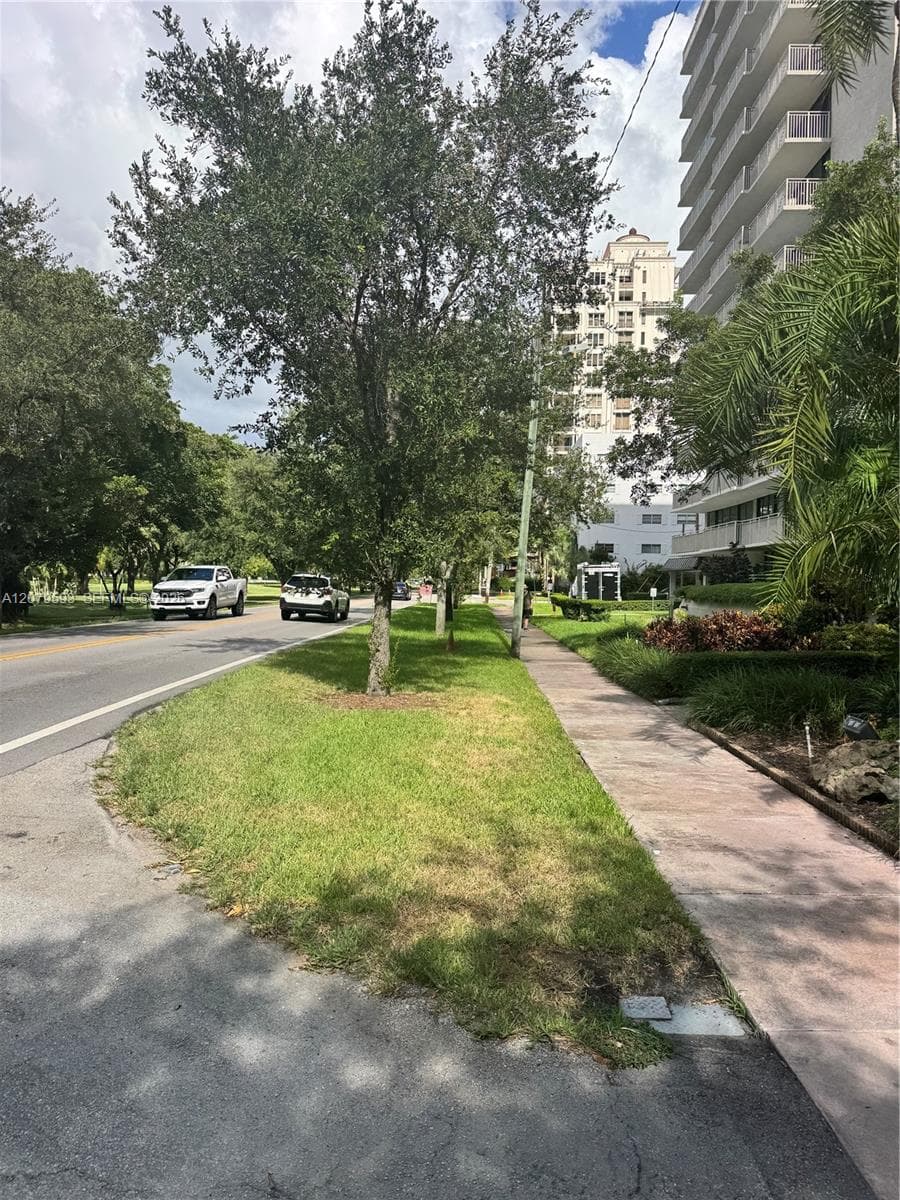 GRANADA PARK CONDO · #9E in Coral Gables - Photo 33
