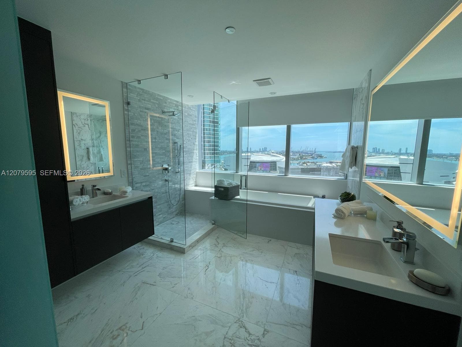 Paramount Miami Worldcenter · #1511 in Miami - Photo 23
