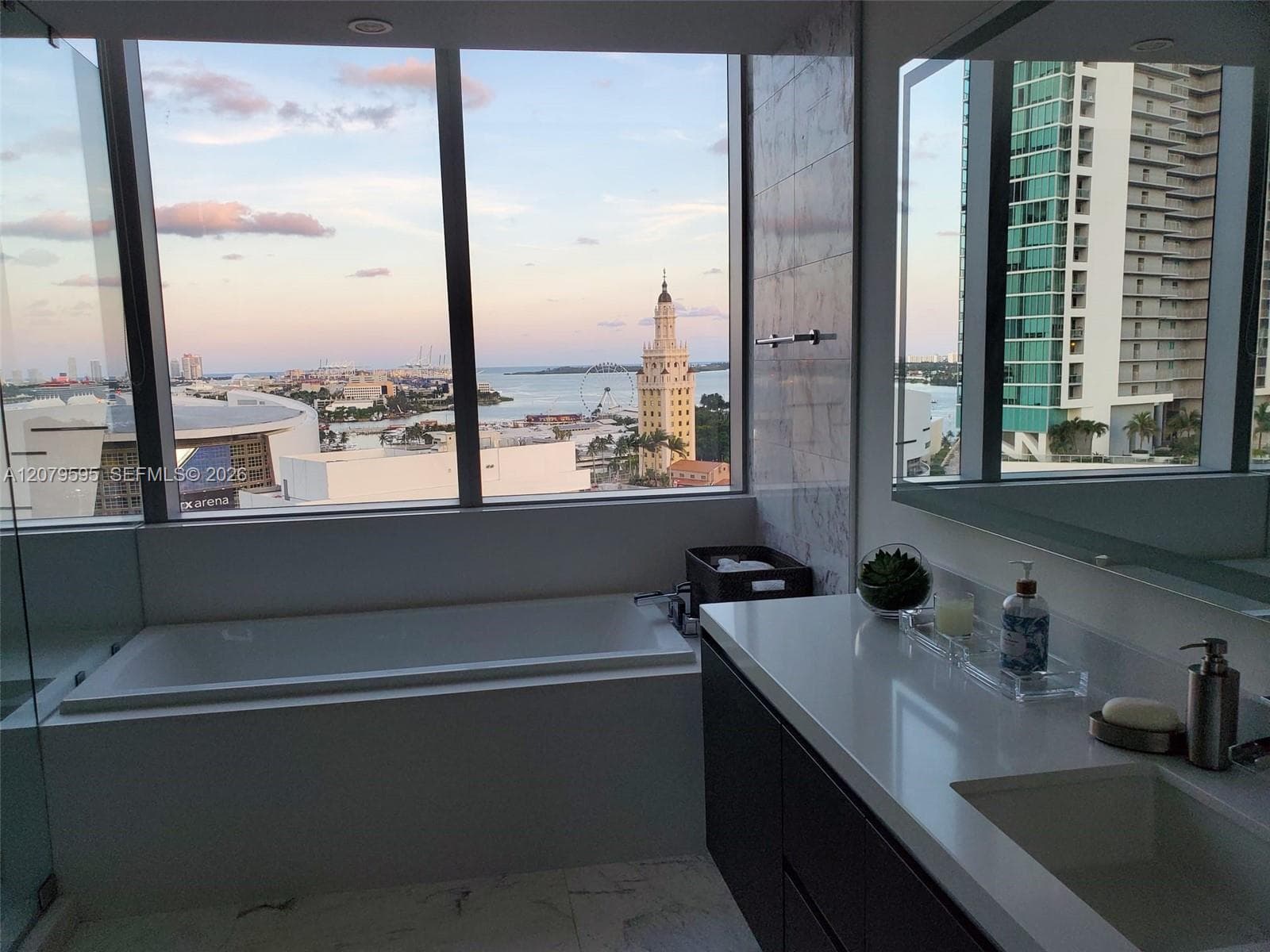 Paramount Miami Worldcenter · #1511 in Miami - Photo 19