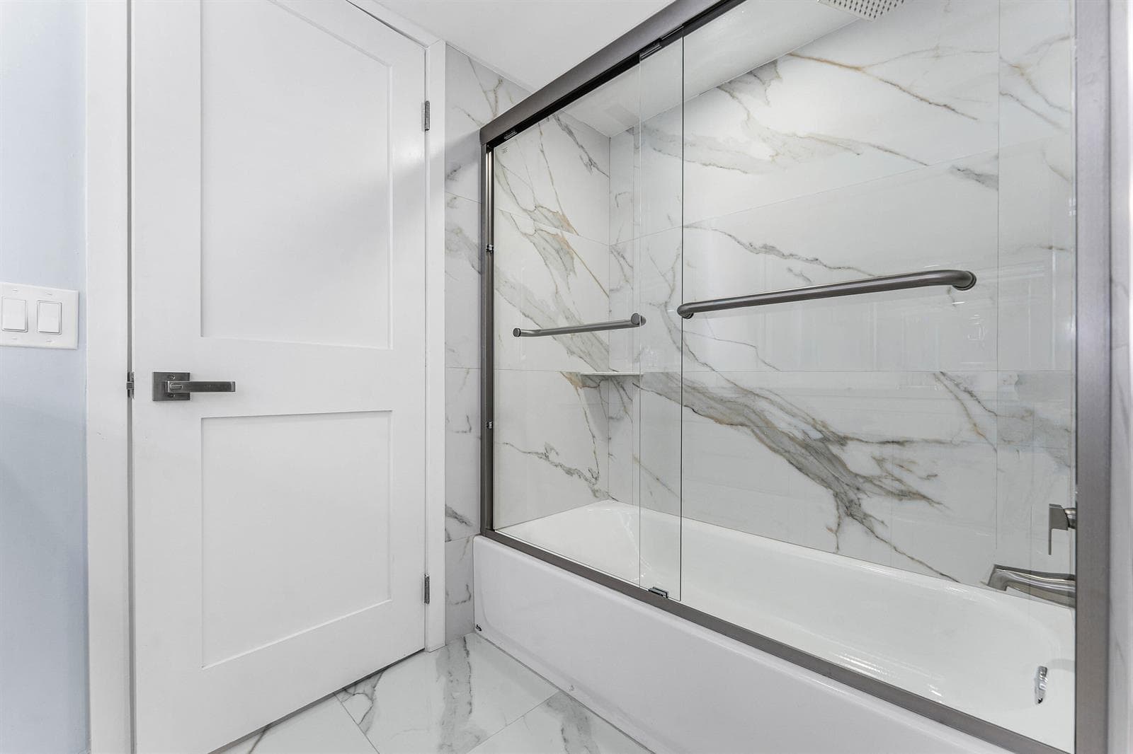 Primary Tub & Shower Combo