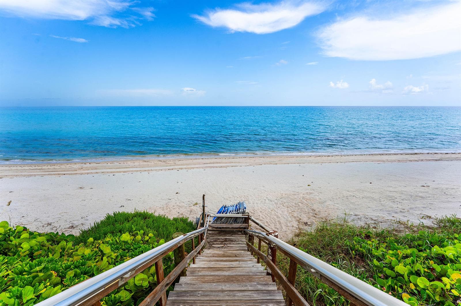 Direct Ocean Front Access w/ Locked Gate