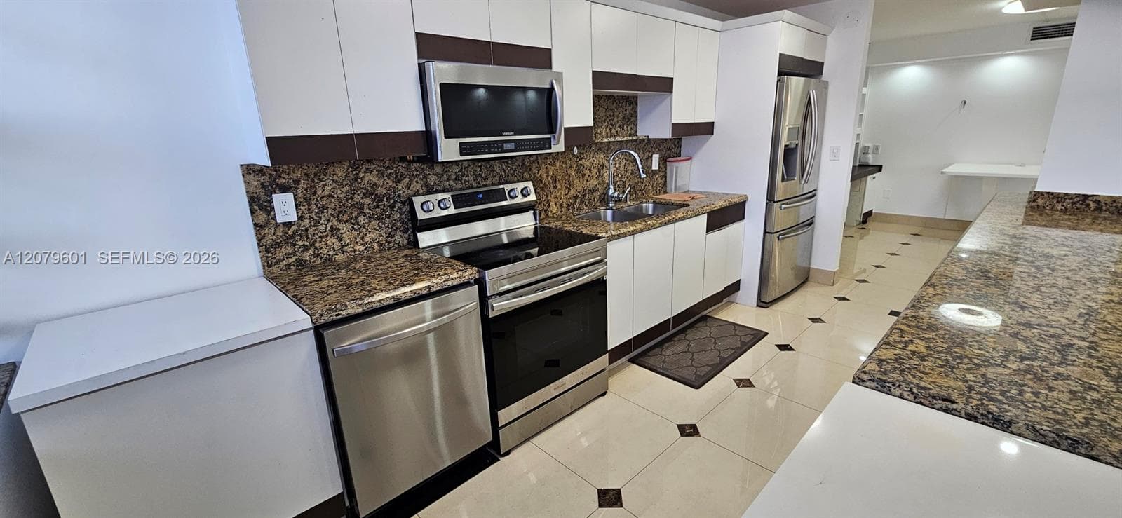 PLAZA DEL PRADO · #1501 in Aventura - Photo 3