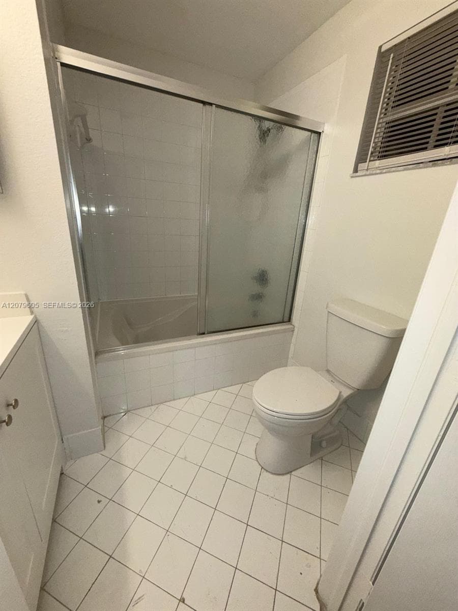 Century Park Condo · #208 in Miami - Photo 18