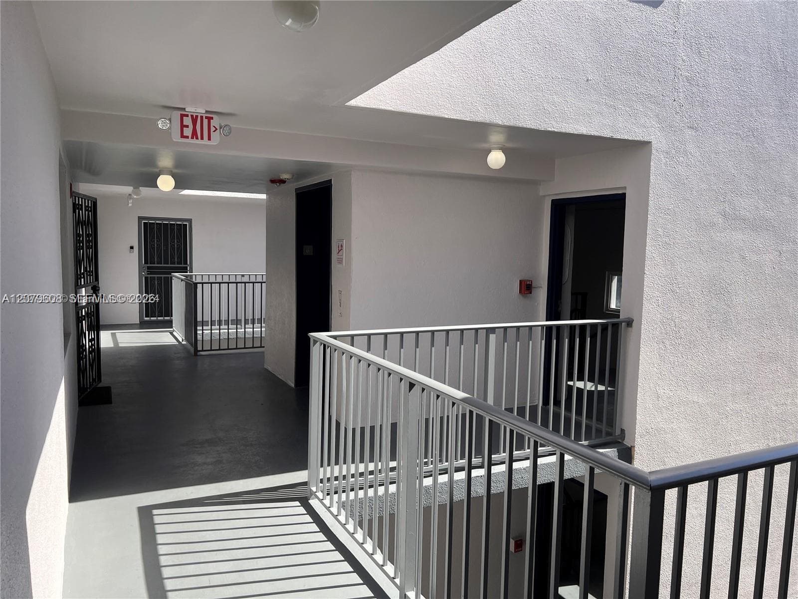 Rioplaza Condominium South · #611 in Miami - Photo 6