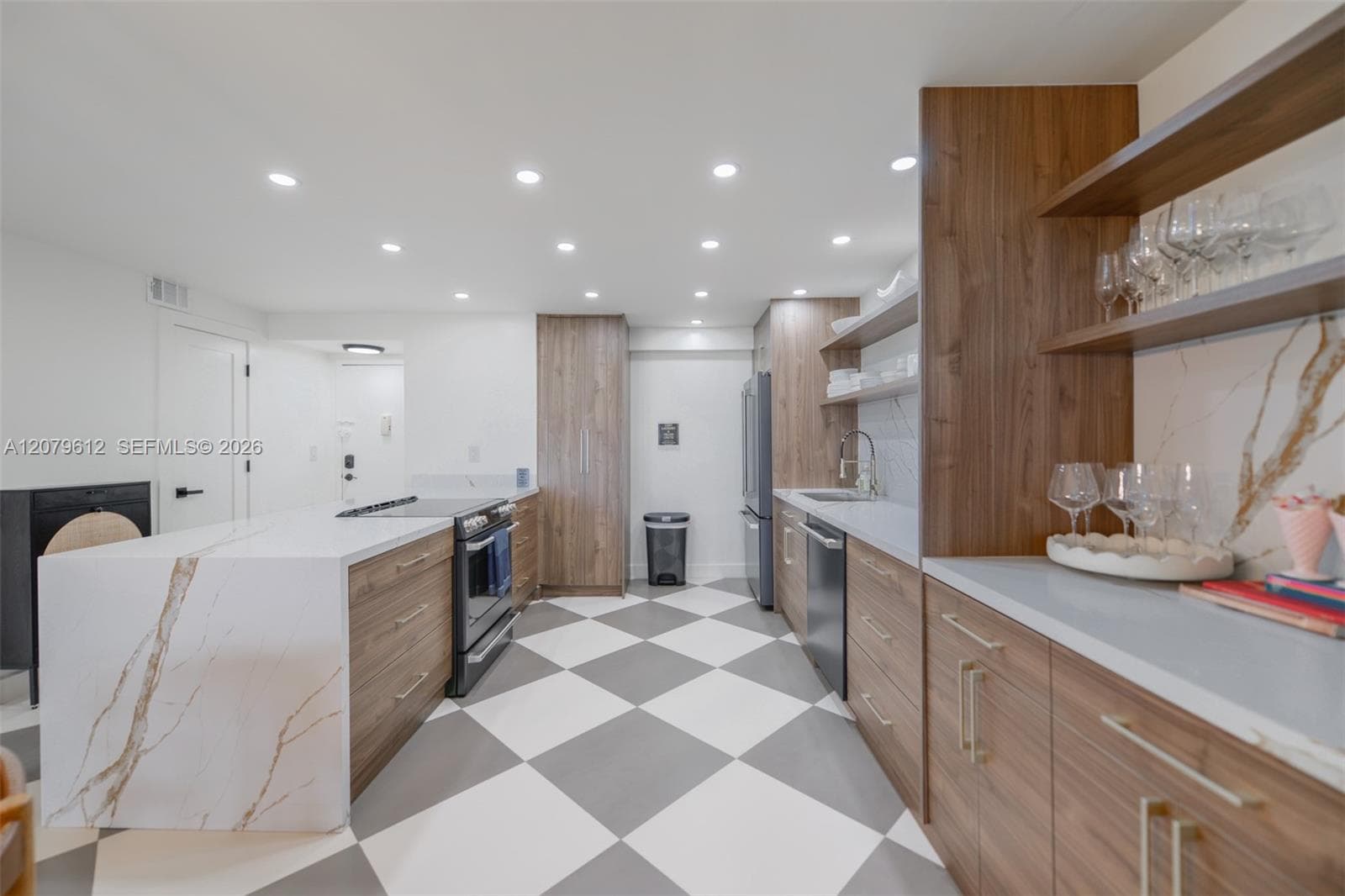 TOWNE ROYALE · #PH14 in Sunny Isles Beach - Photo 12