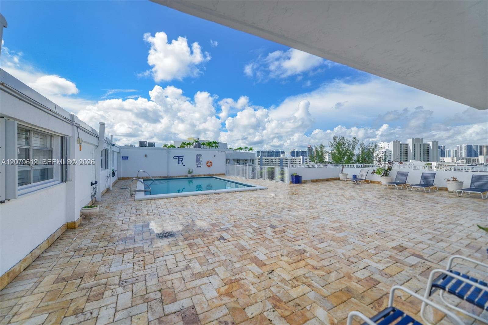 TOWNE ROYALE · #PH14 in Sunny Isles Beach - Photo 33