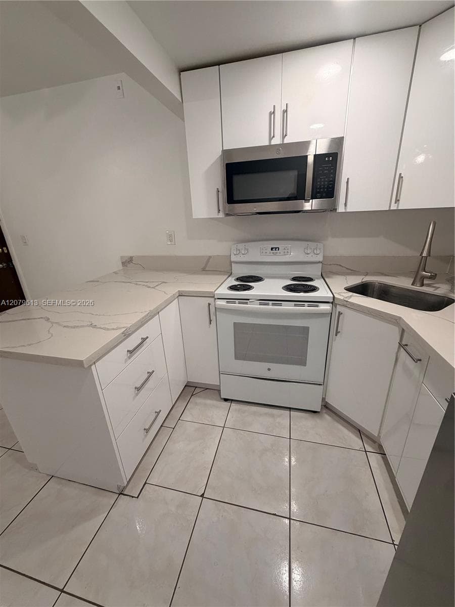 SUNSET VILLAS CONDO · #108-2 in Miami - Photo 1