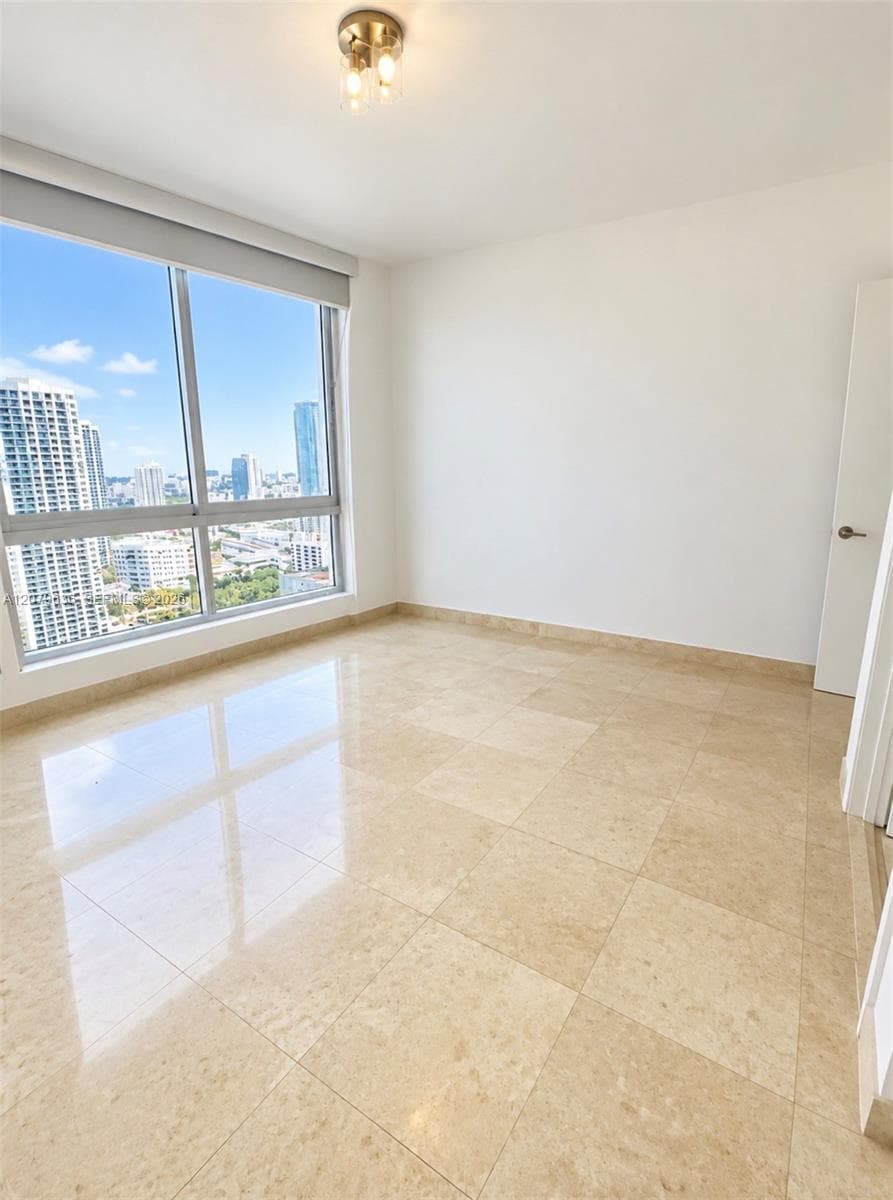 Icon Brickell I · #2915 in Miami - Photo 8