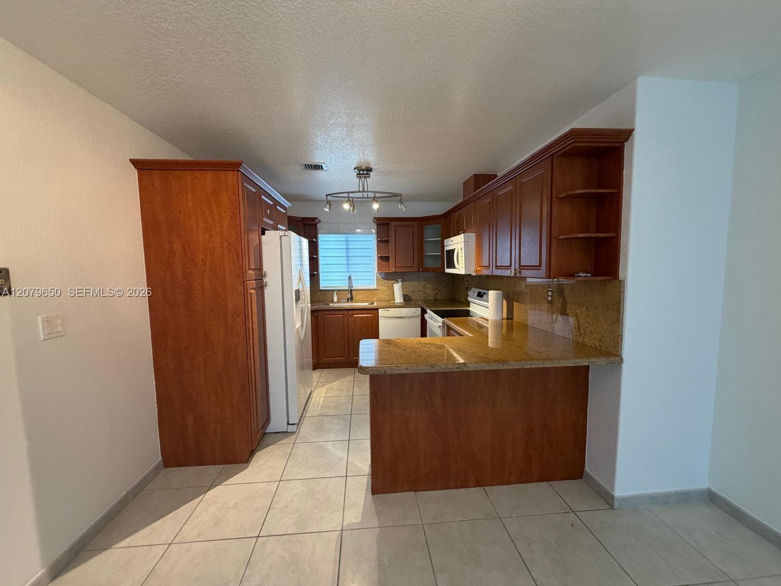 71 Coral Dr photo 10