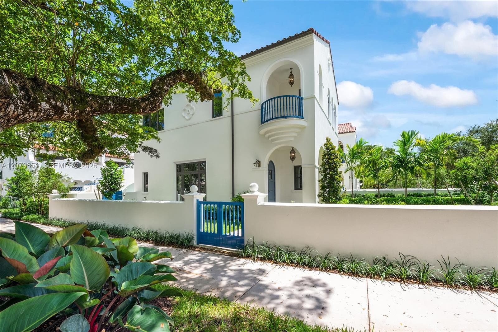 550 Malaga Ave # 1 #Villa 1 photo 2