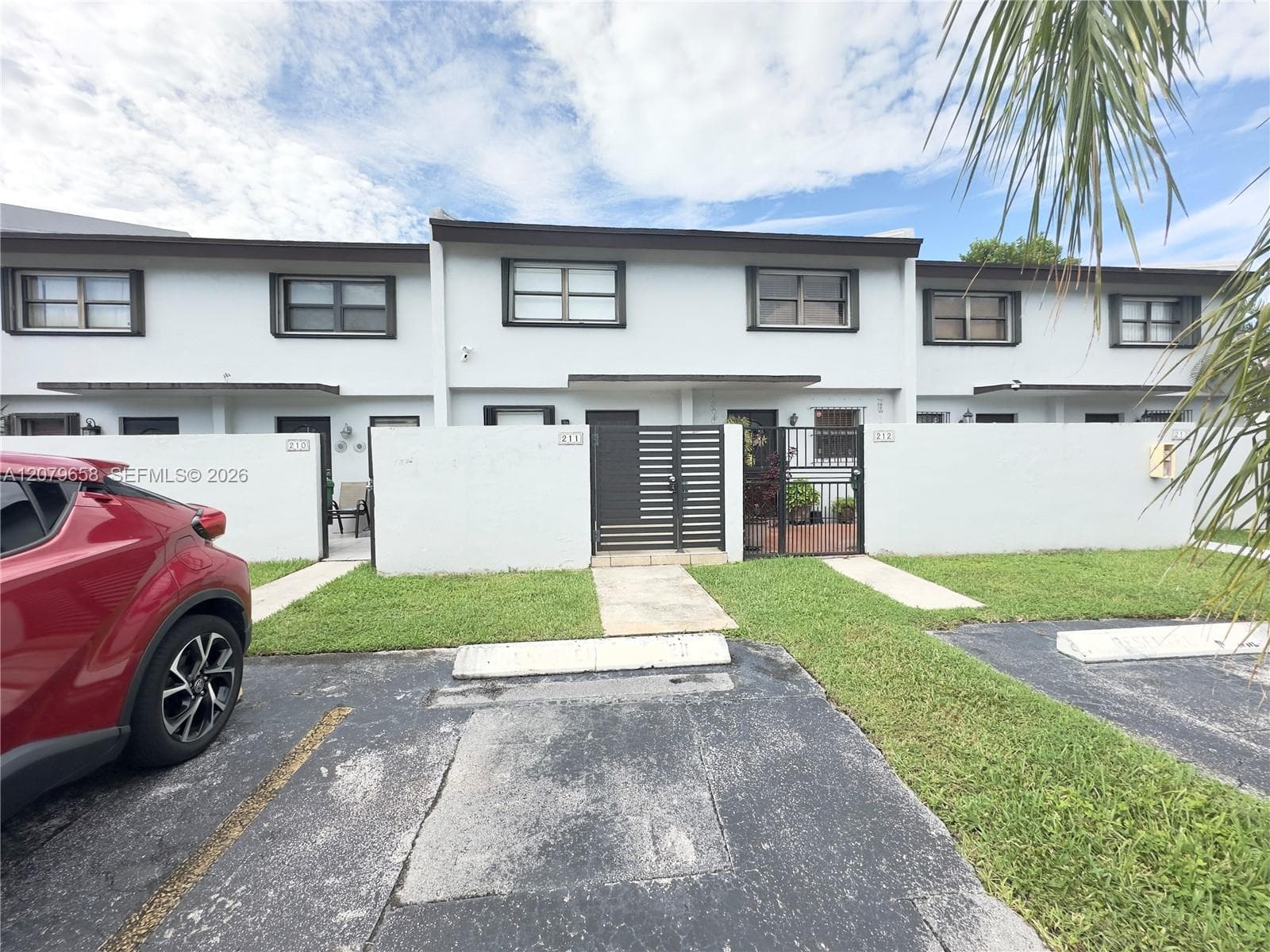 8010 SW 152nd Ave #211 photo 1