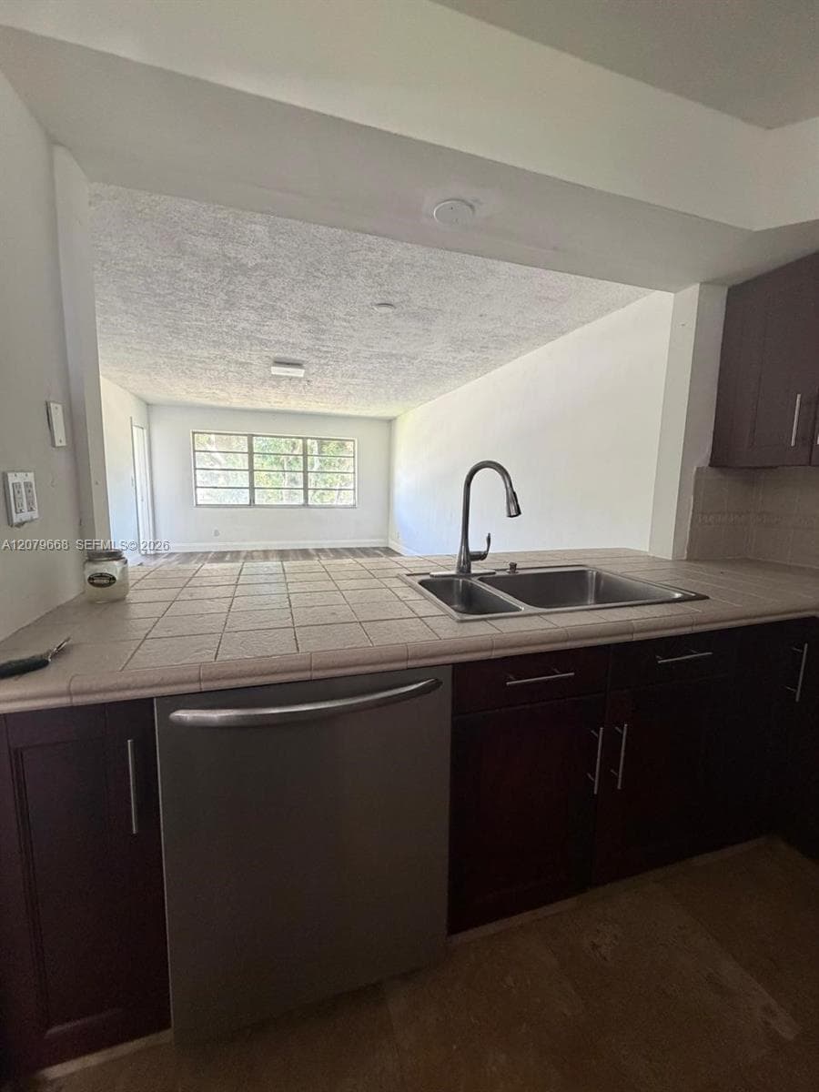 FOURTH HORIZONS CONDO · #310 in Miami - Photo 3