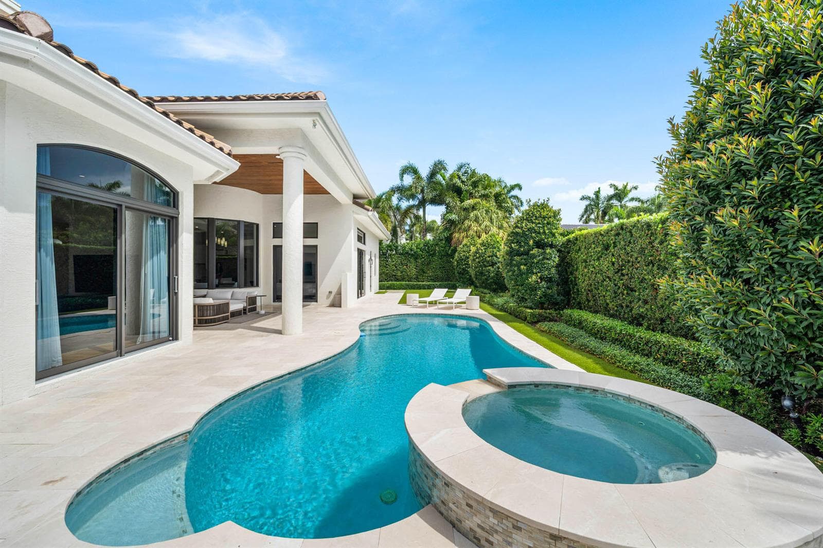 2212_Acorn_Palm_Road_26