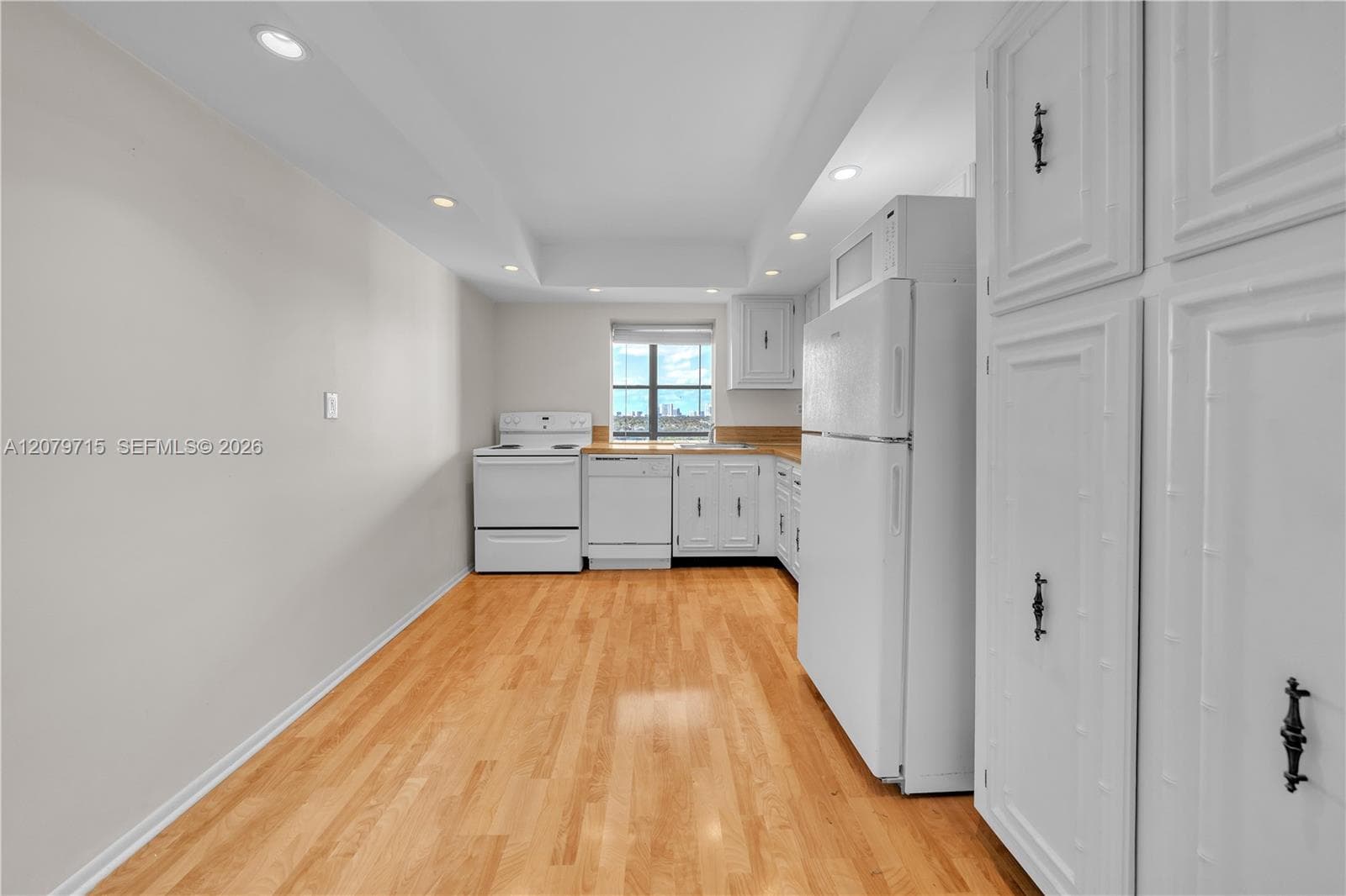 Oceanview Park · #925 in Hallandale Beach - Photo 15