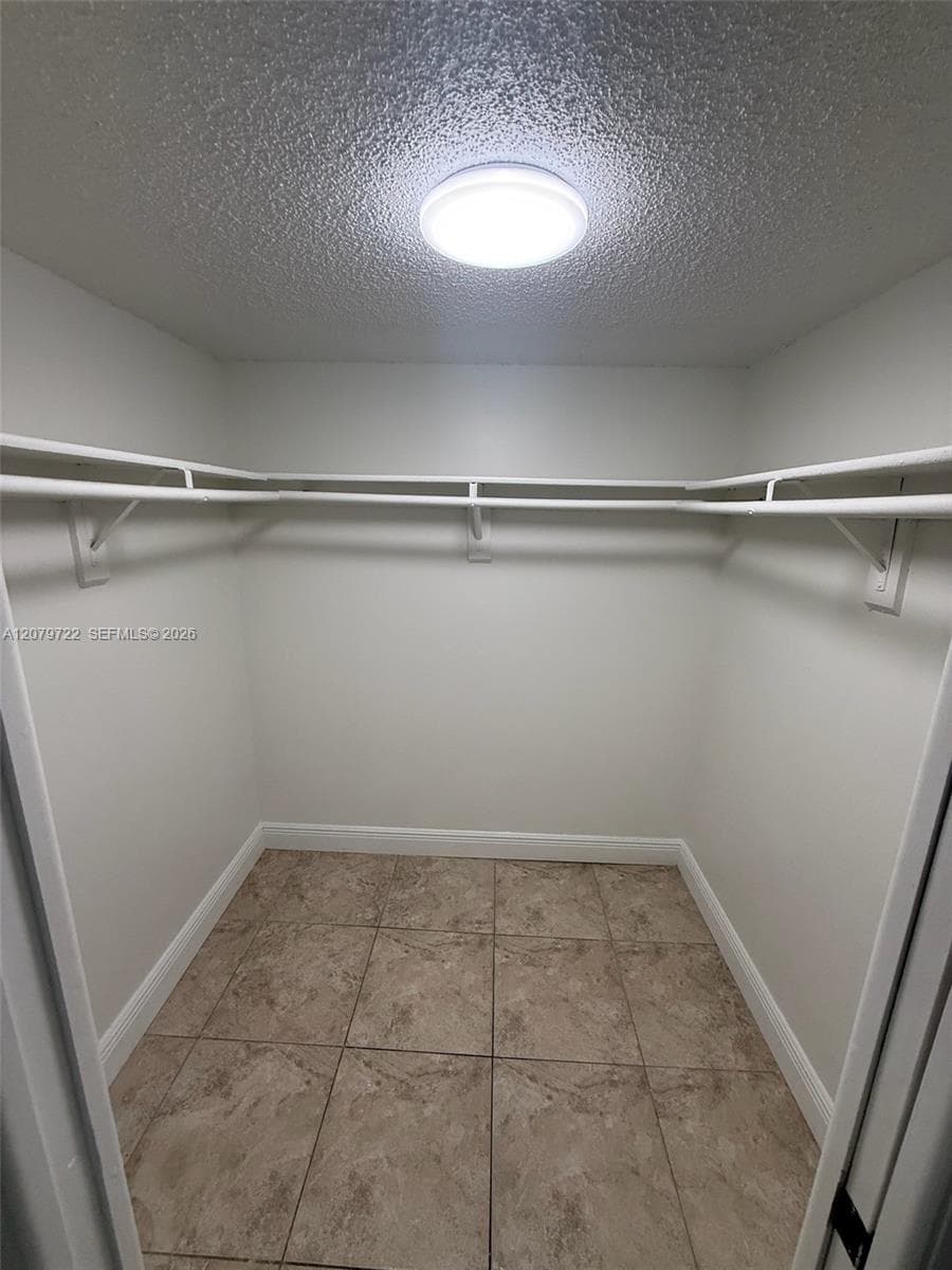 KENDALL ACRES WEST CONDO · #119W in Miami - Photo 7