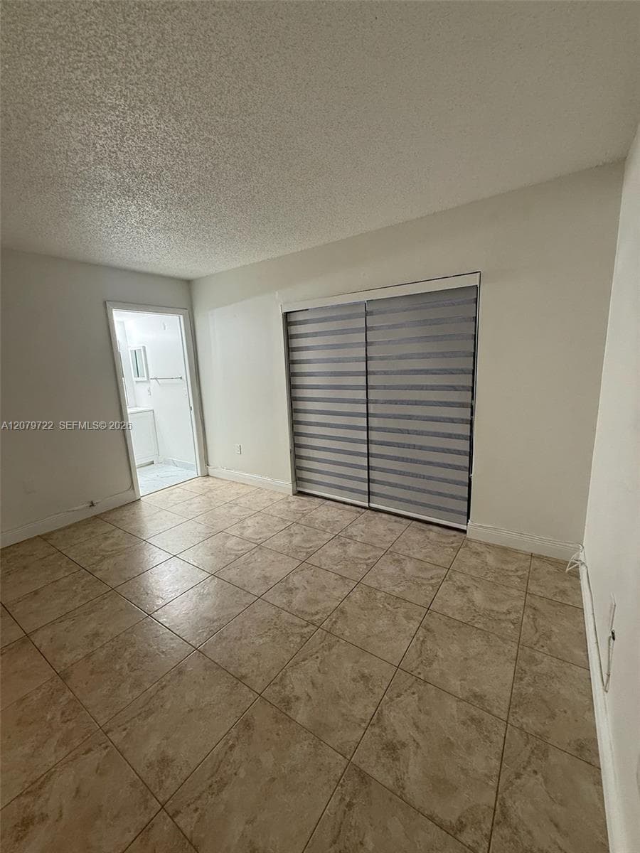 KENDALL ACRES WEST CONDO · #119W in Miami - Photo 5