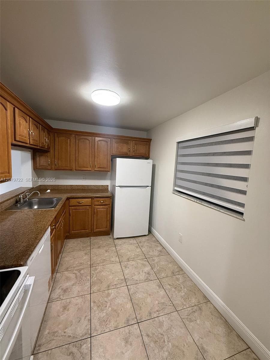KENDALL ACRES WEST CONDO · #119W in Miami - Photo 8