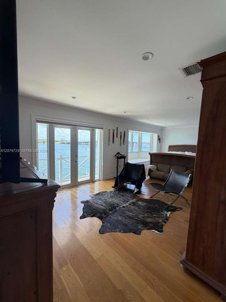 8031 NE Bayshore Ct #8031 photo 7