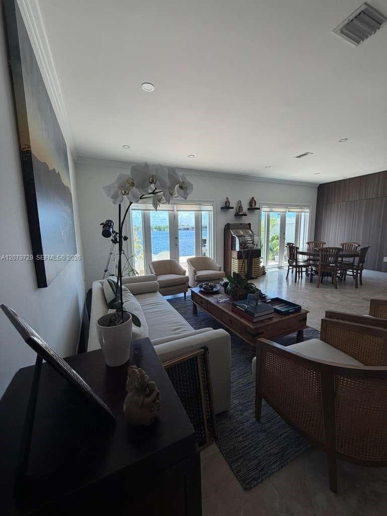 8031 NE Bayshore Ct #8031 photo 5