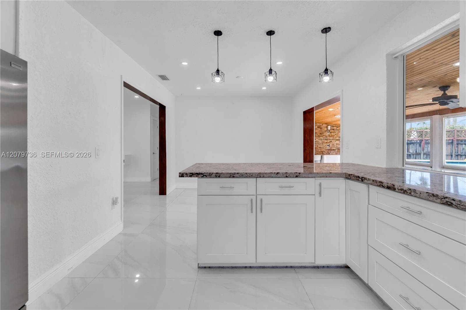 9450 SW 25th Dr photo 12