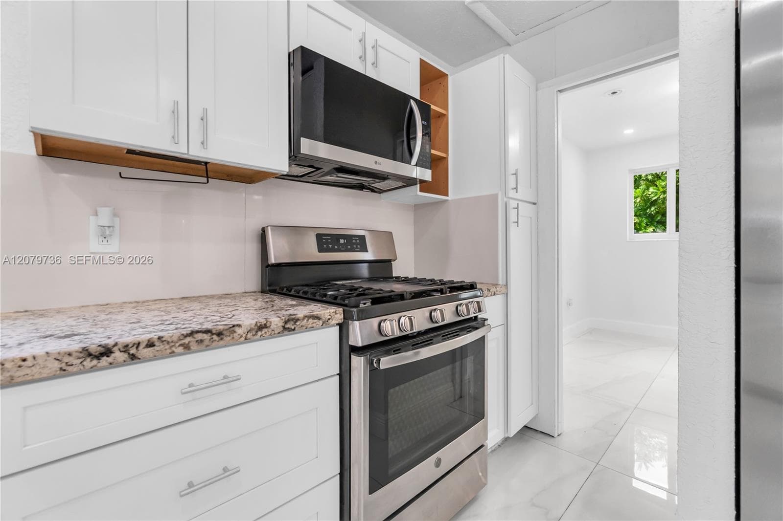 9450 SW 25th Dr photo 15