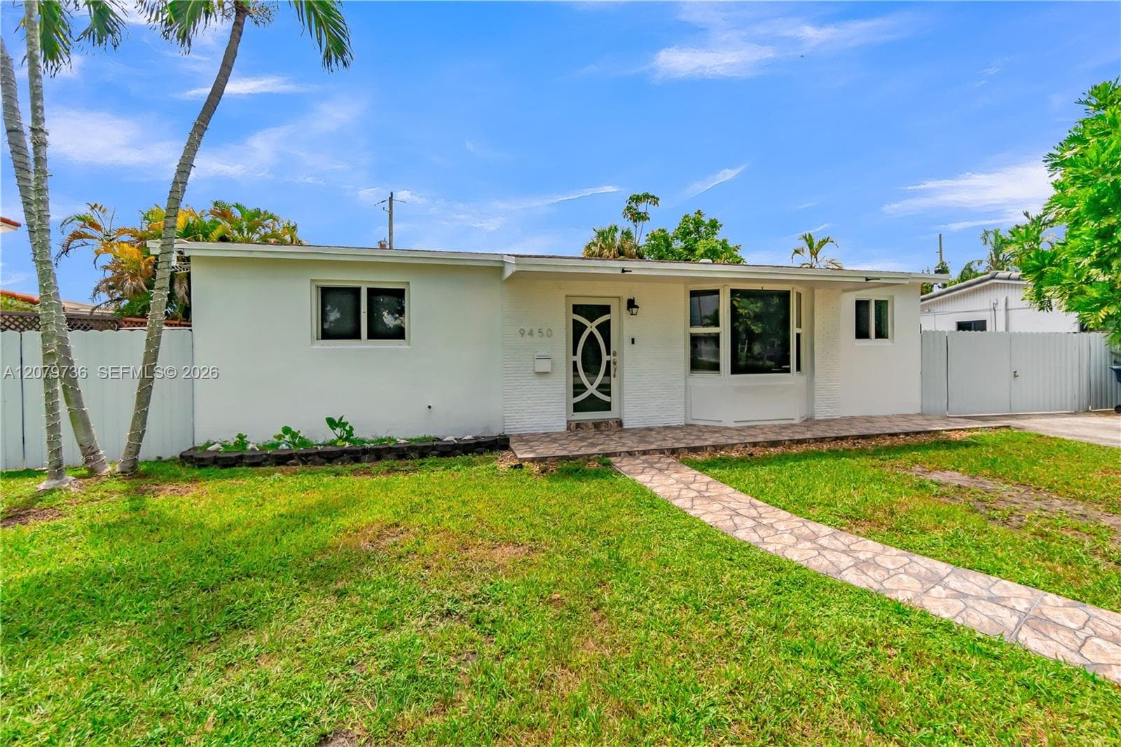 9450 SW 25th Dr photo 4