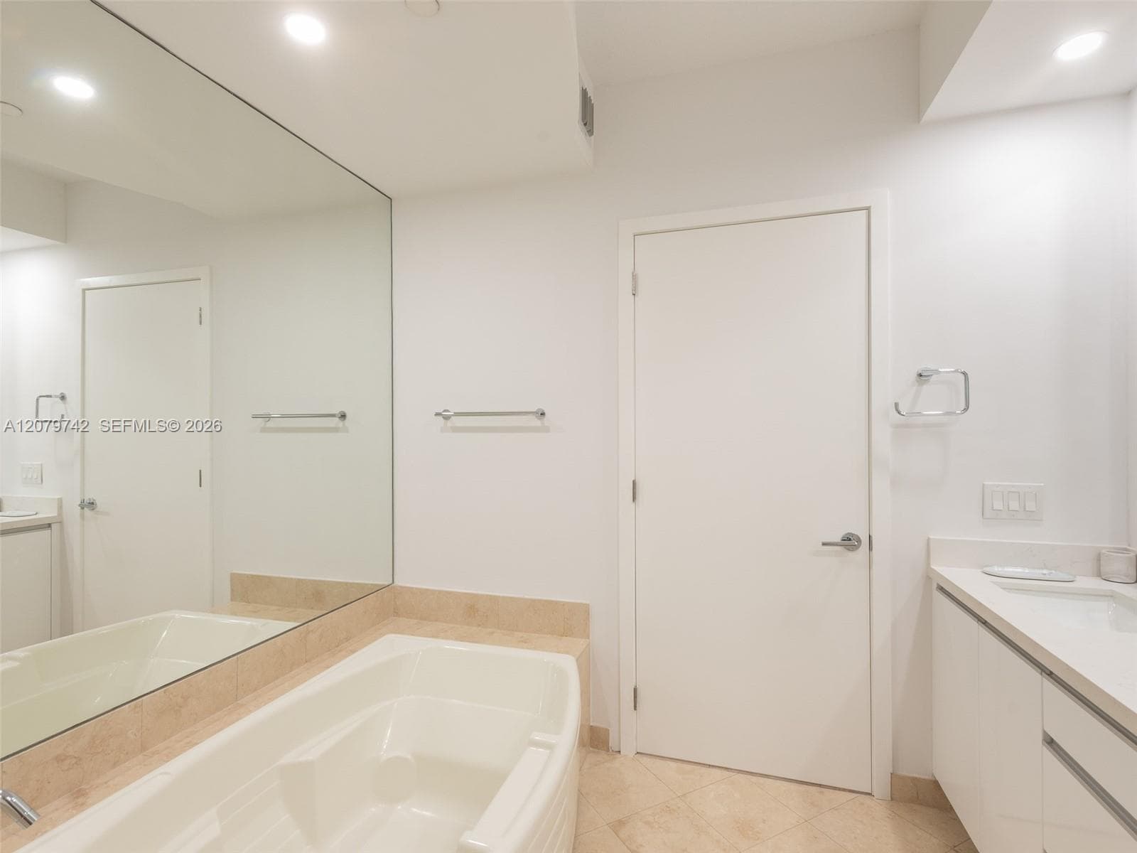 RESORT VILLA ONE CONDO · #506 in Key Biscayne - Photo 23