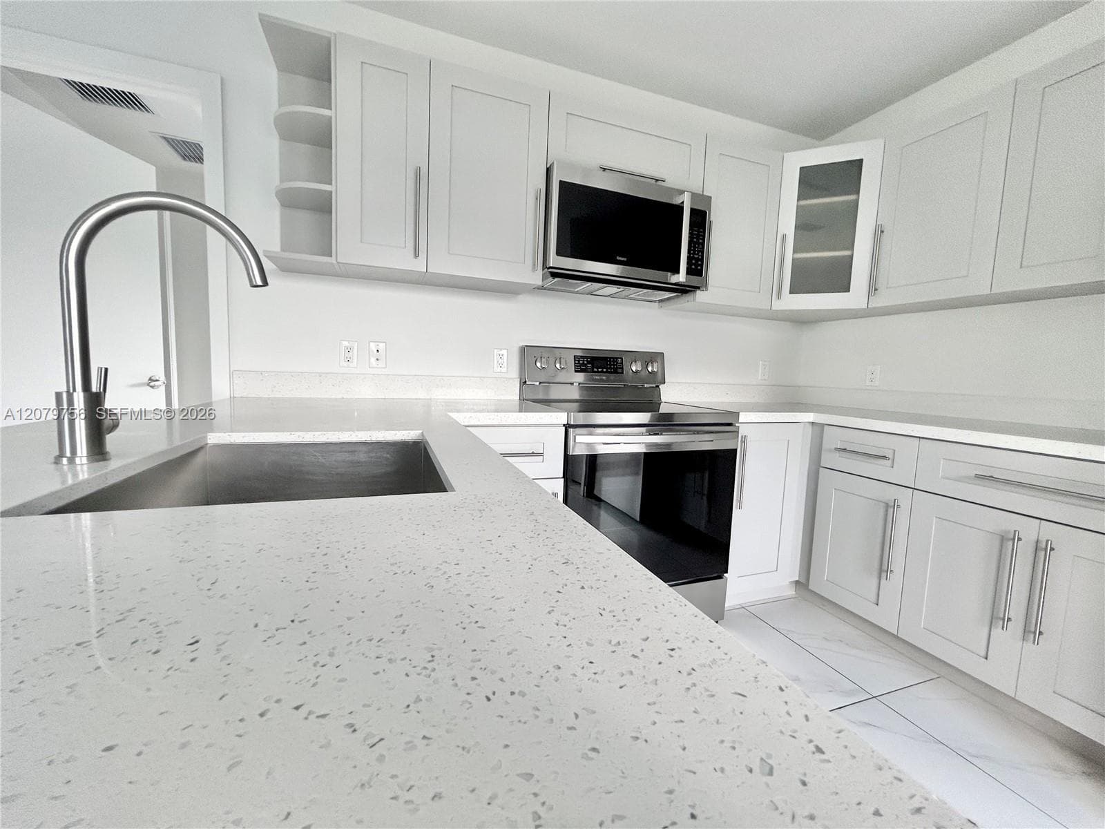 BRICKELL RIVERVIEW · #401 in Miami - Photo 6