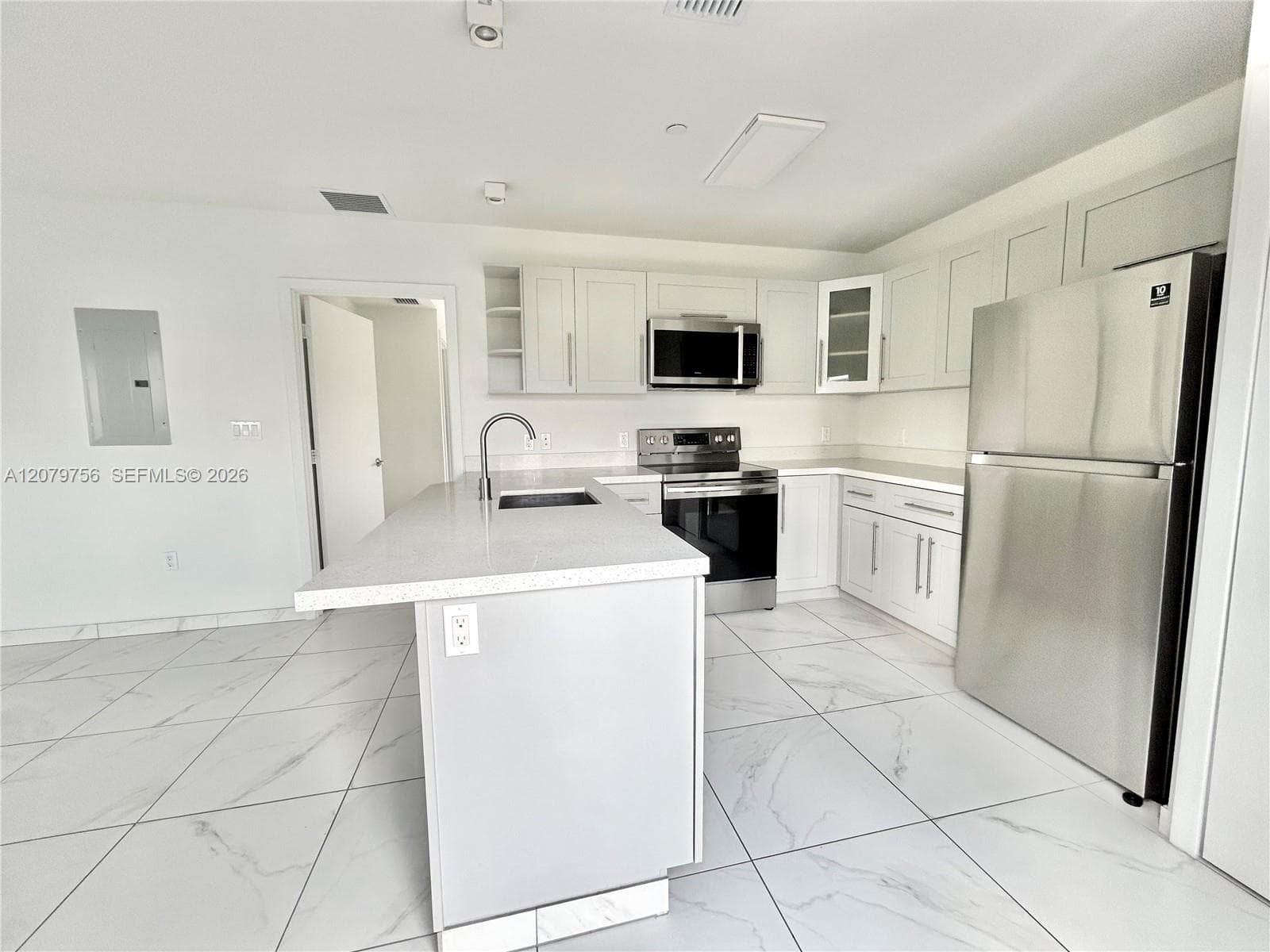 BRICKELL RIVERVIEW · #401 in Miami - Photo 3