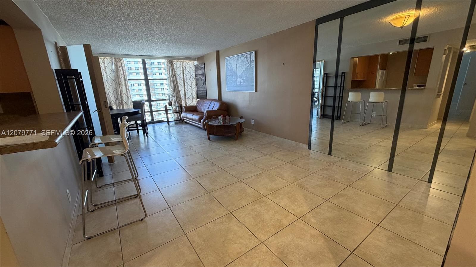 AVANT GARDE CONDO · #1004 in Hallandale Beach - Photo 2