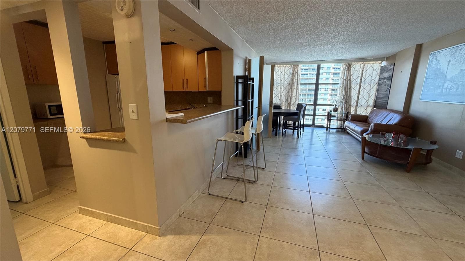 AVANT GARDE CONDO · #1004 in Hallandale Beach - Photo 3