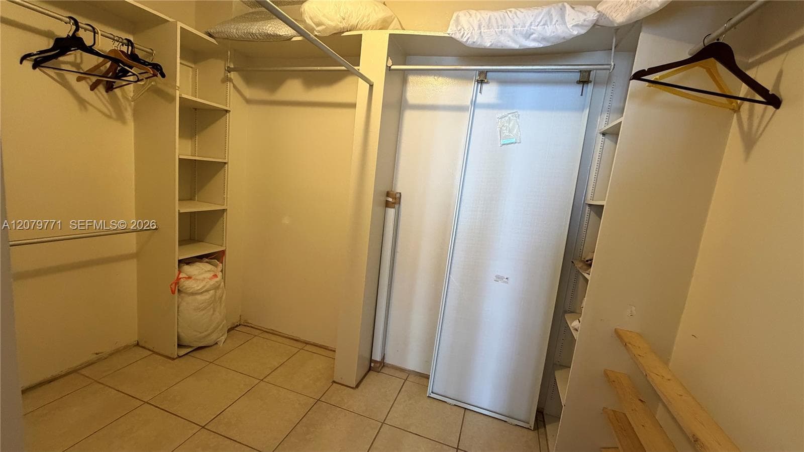 AVANT GARDE CONDO · #1004 in Hallandale Beach - Photo 10