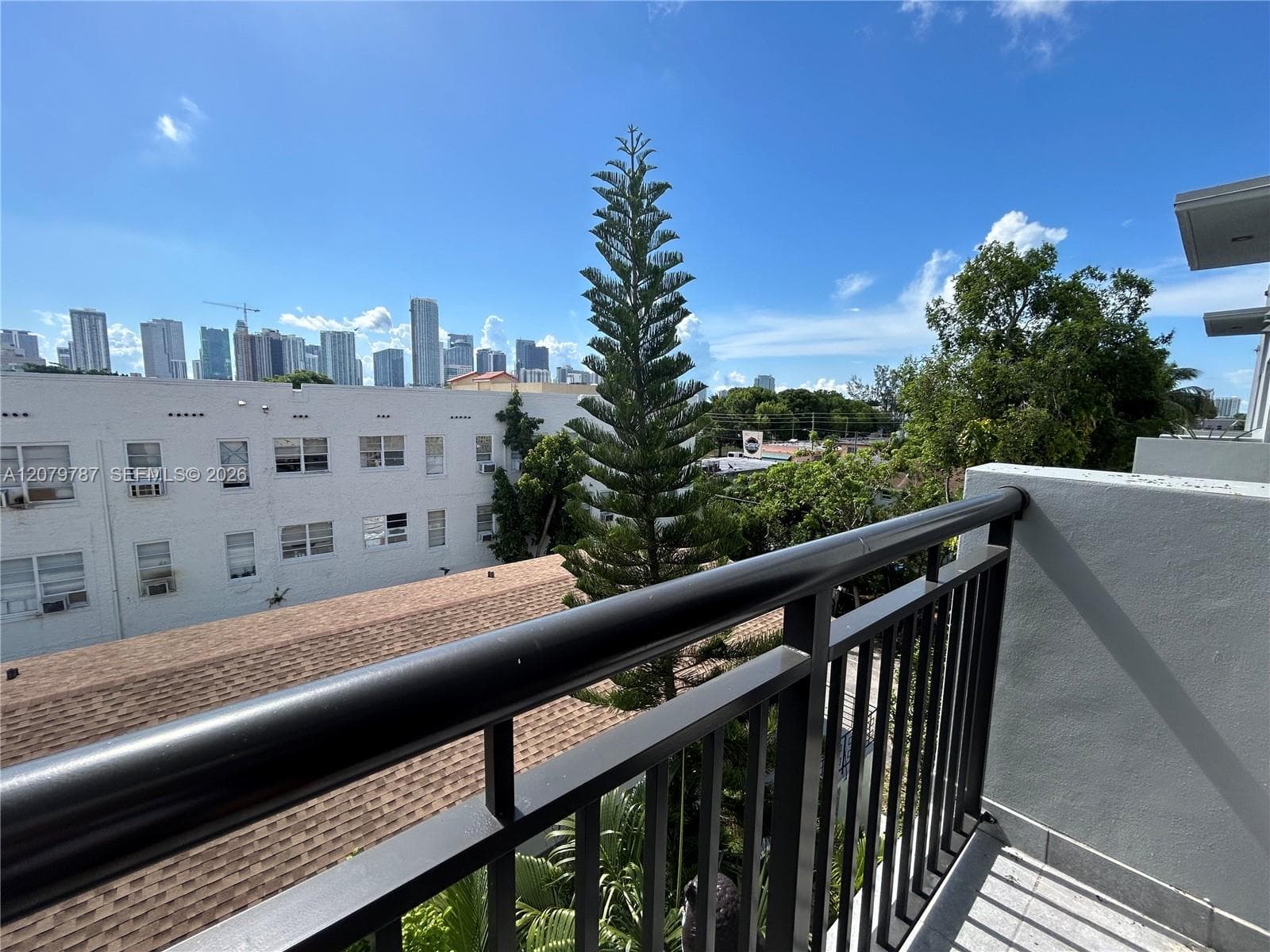 BRICKELL RIVERVIEW · #404 in Miami - Photo 16