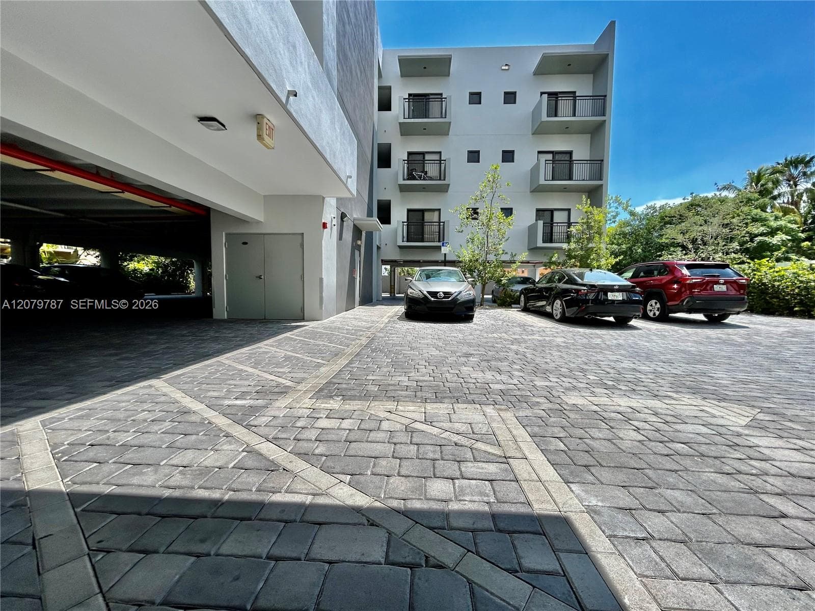 BRICKELL RIVERVIEW · #404 in Miami - Photo 24