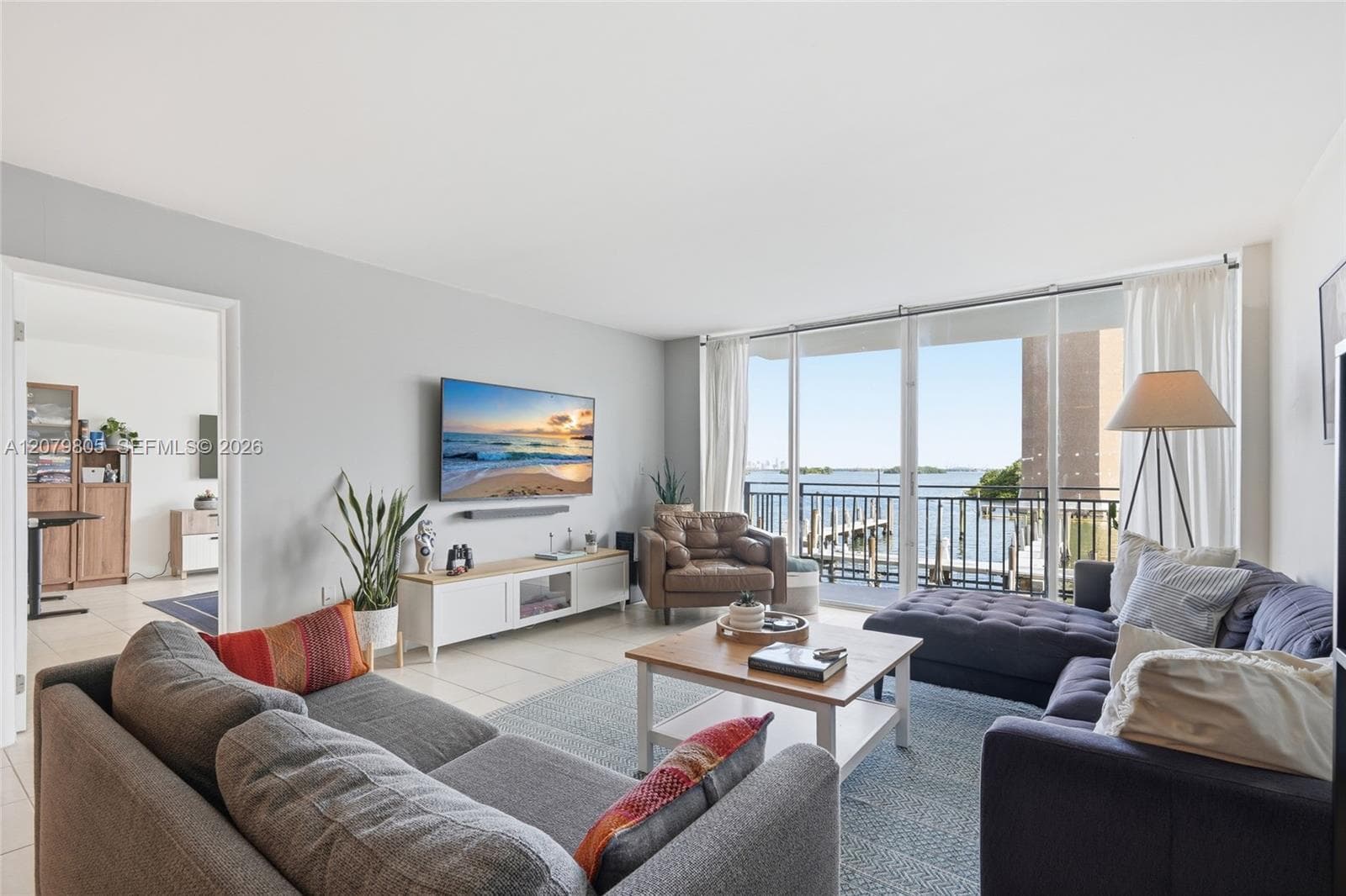 PALM BAY CONDOMINIUM · #2B in Miami - Photo 2