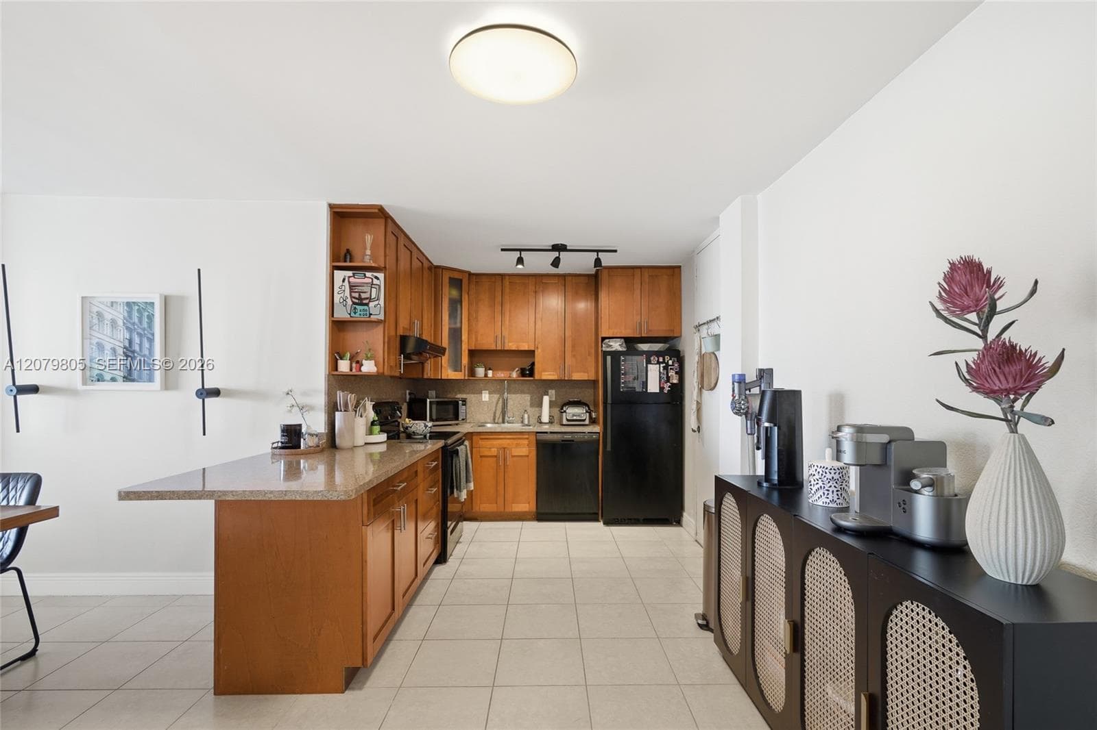 PALM BAY CONDOMINIUM · #2B in Miami - Photo 6