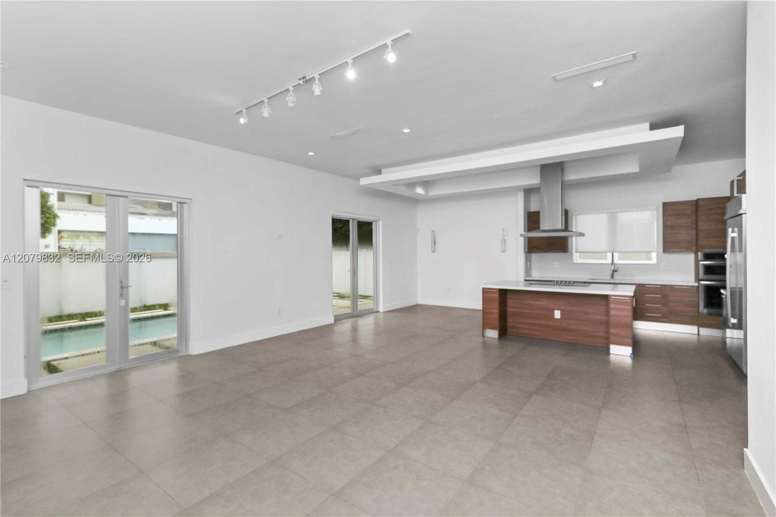 8249 NW 34th Dr photo 7