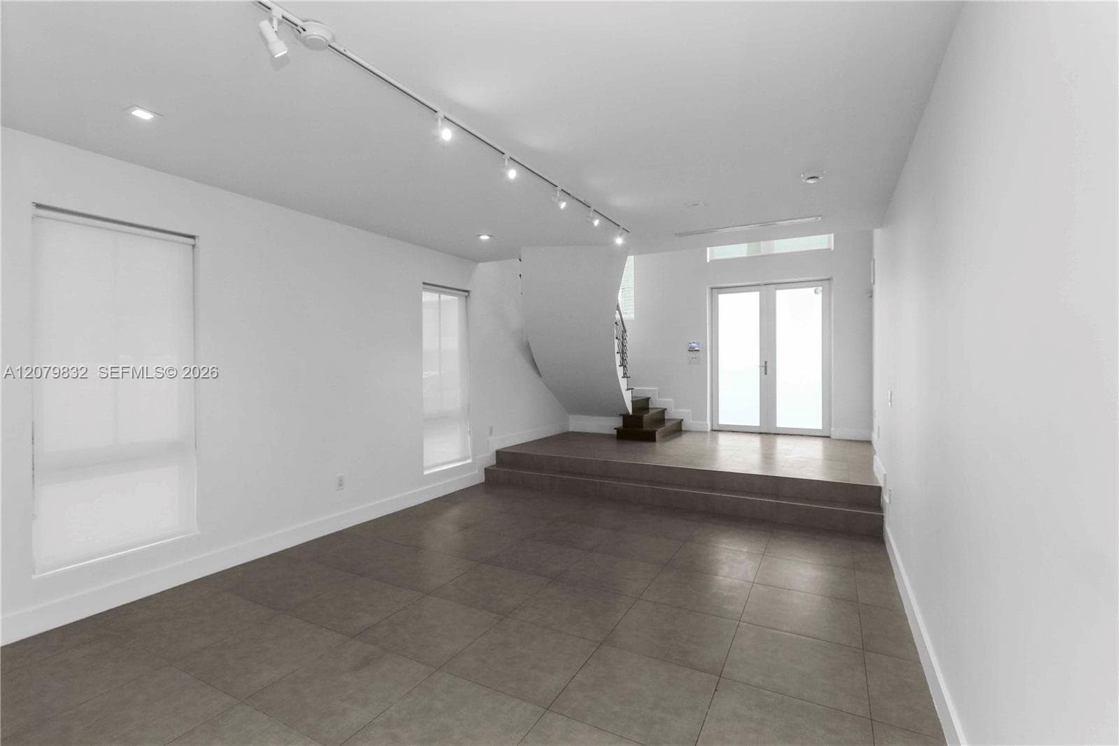 8249 NW 34th Dr photo 5