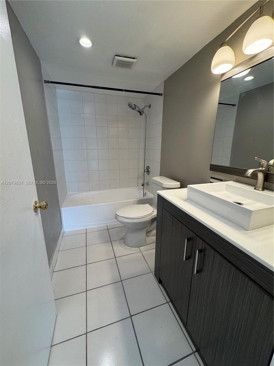 Moors Pointe Condo · #2-17 in Miami - Photo 12