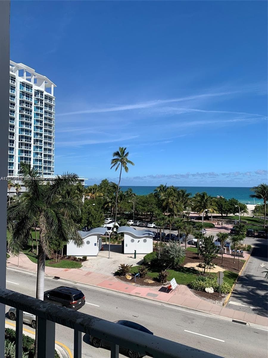 Ocean Park Condominium · #205 in Miami Beach - Photo 12