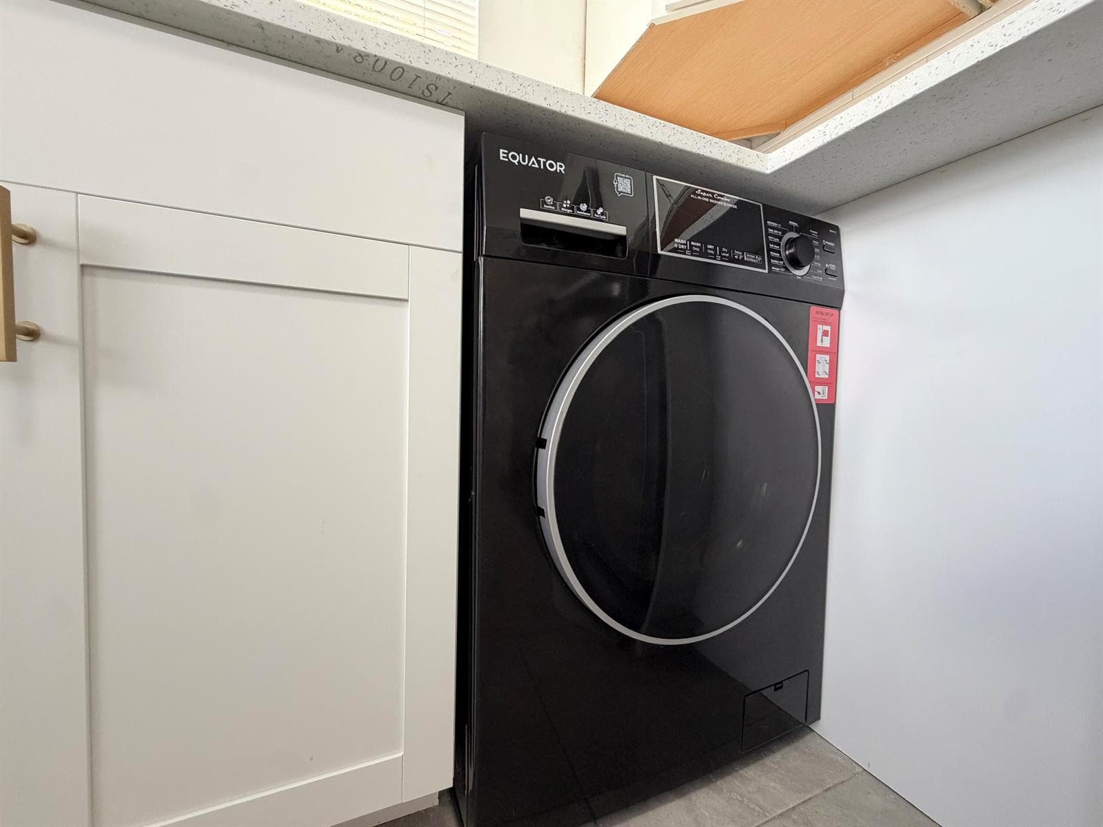 Washer& Dryer Combination