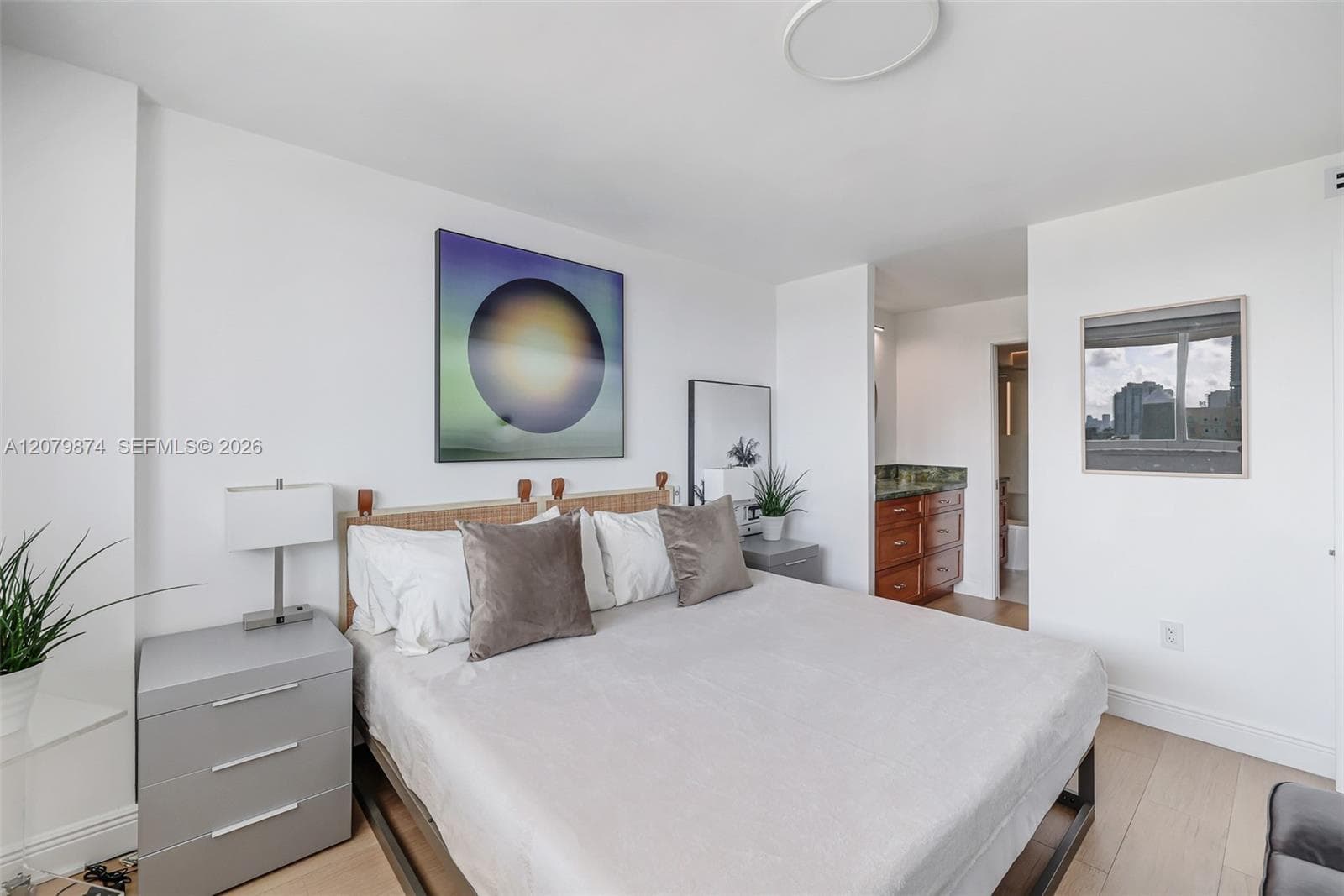 Presidential Condominium · #903 in Miami Beach - Photo 17