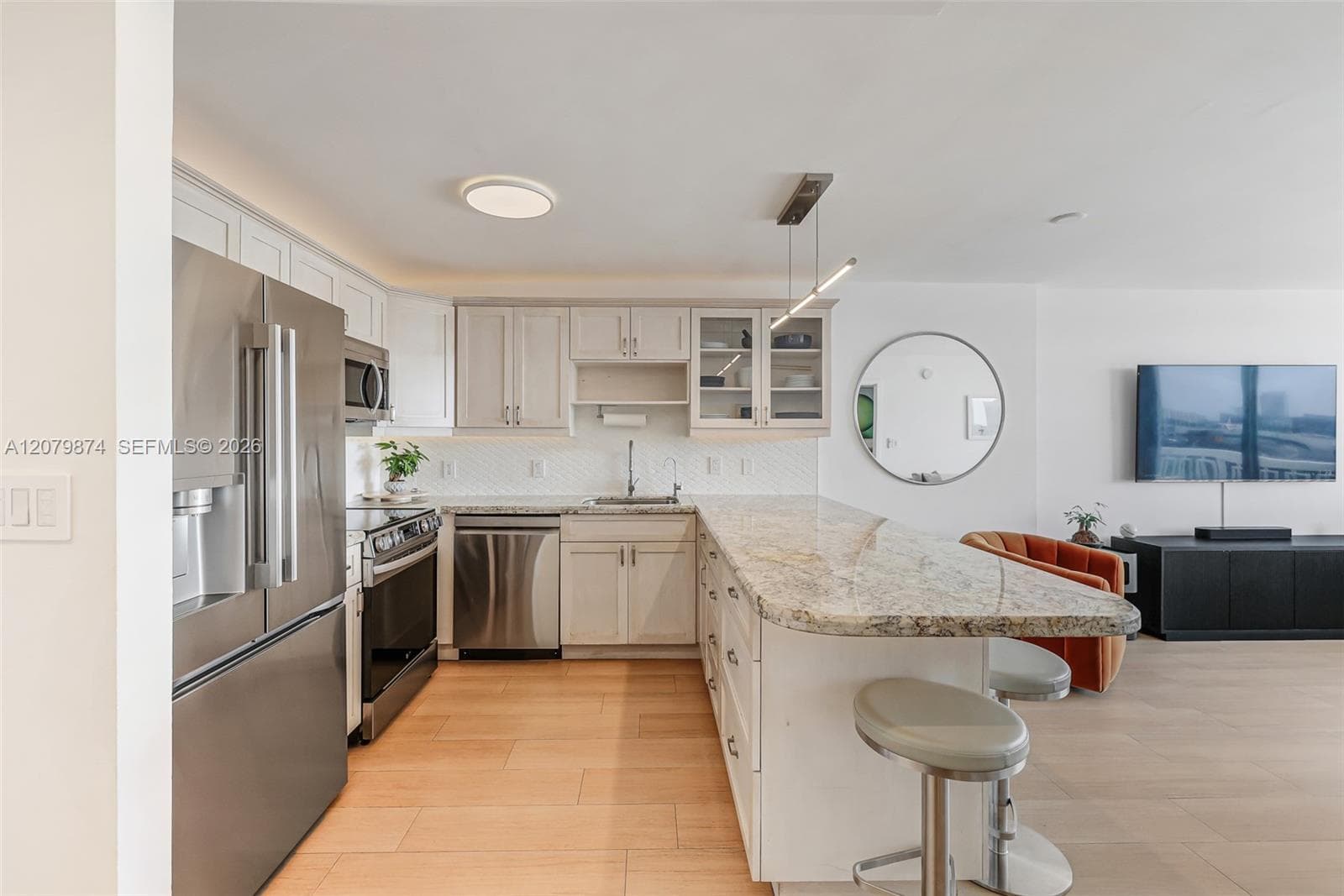 Presidential Condominium · #903 in Miami Beach - Photo 12