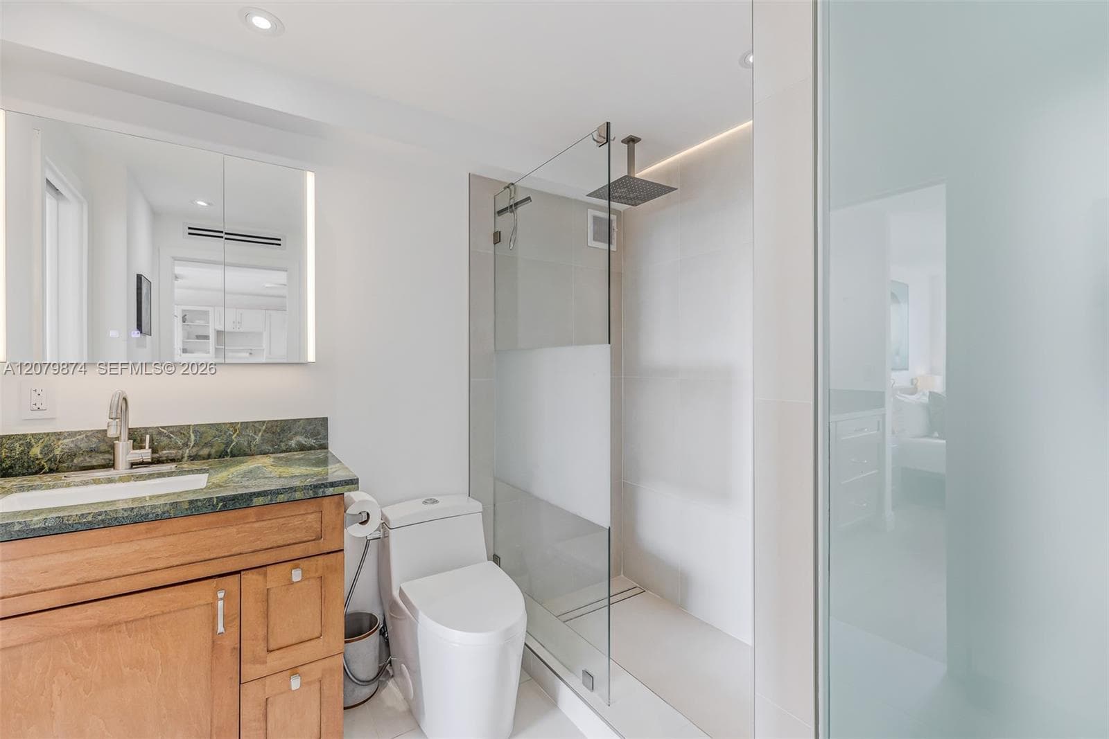 Presidential Condominium · #903 in Miami Beach - Photo 22