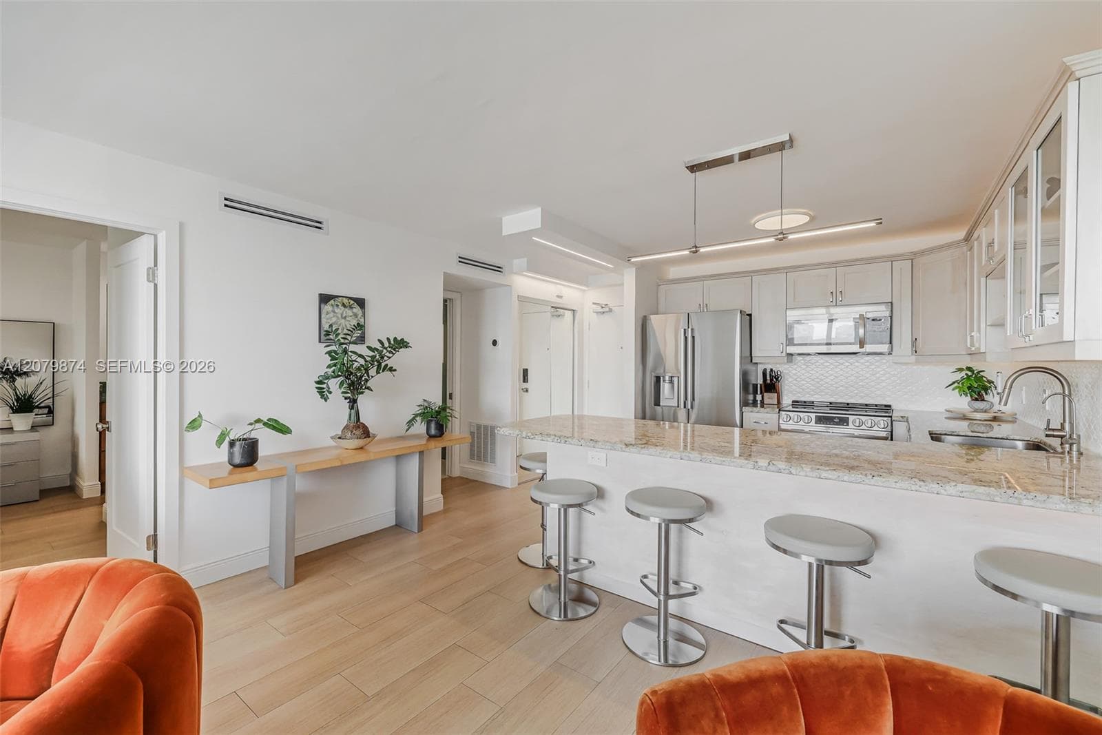 Presidential Condominium · #903 in Miami Beach - Photo 5