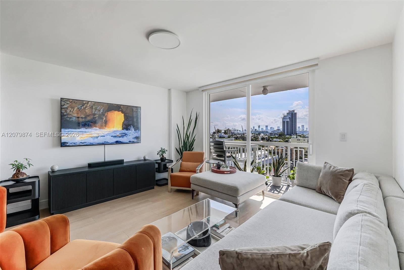 Presidential Condominium · #903 in Miami Beach - Photo 8