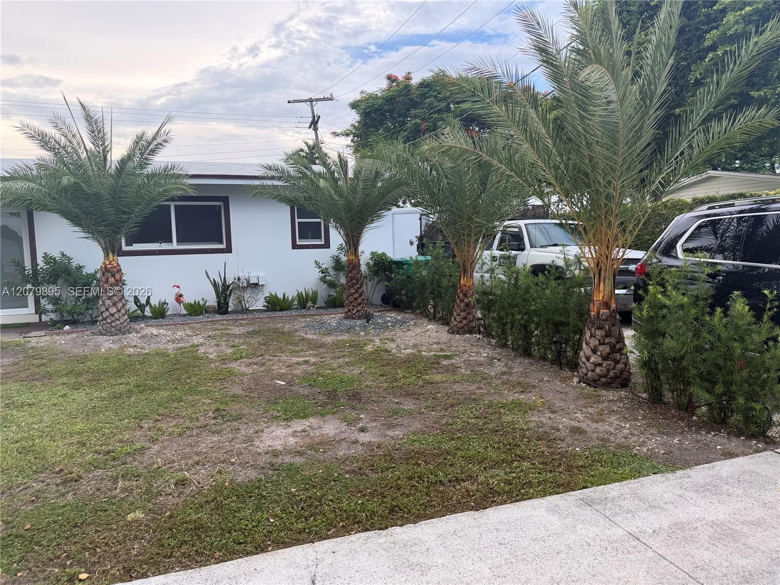 10411 SW 51st St photo 2